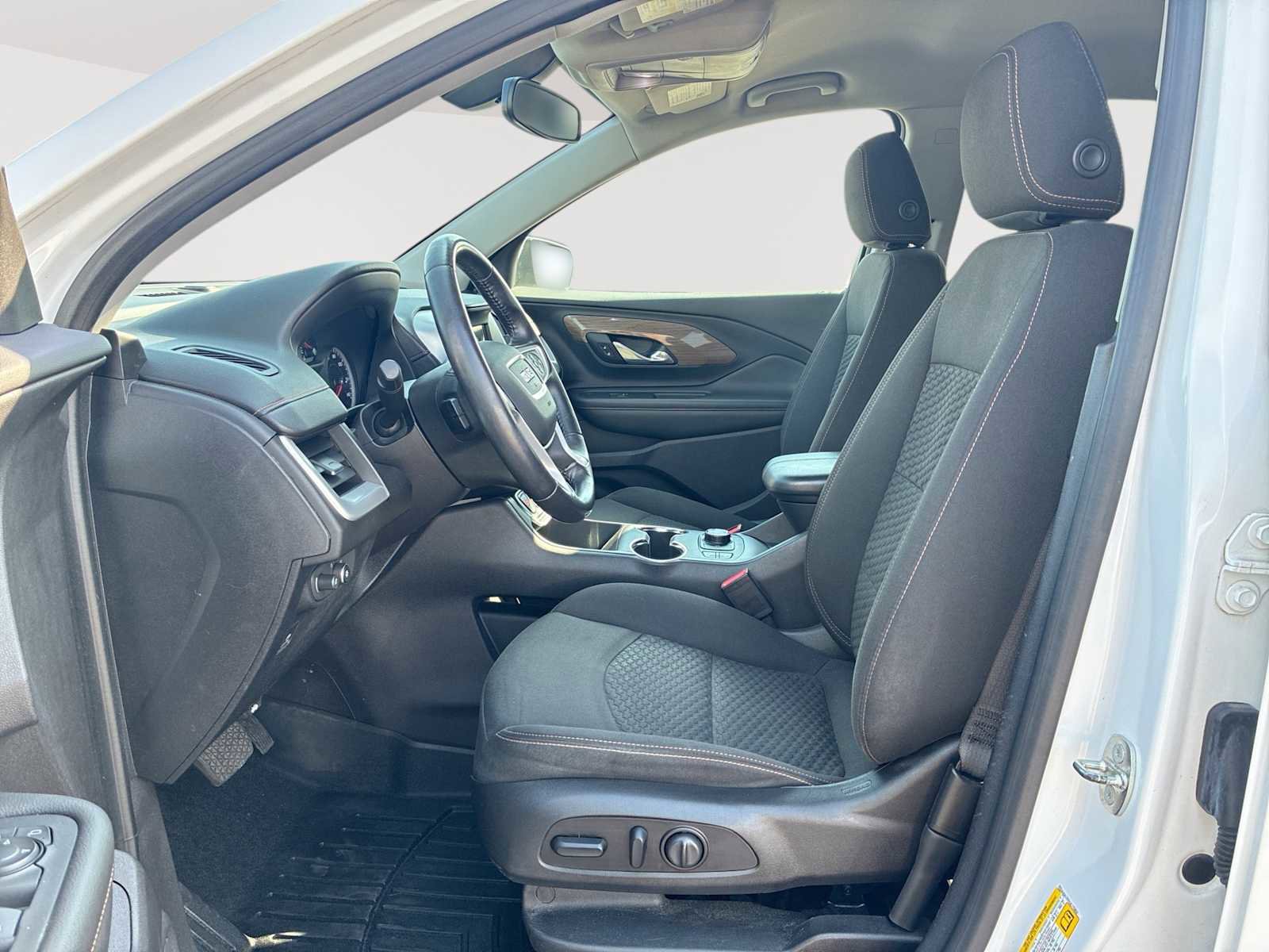 Certified 2018 GMC Terrain SLE image 18