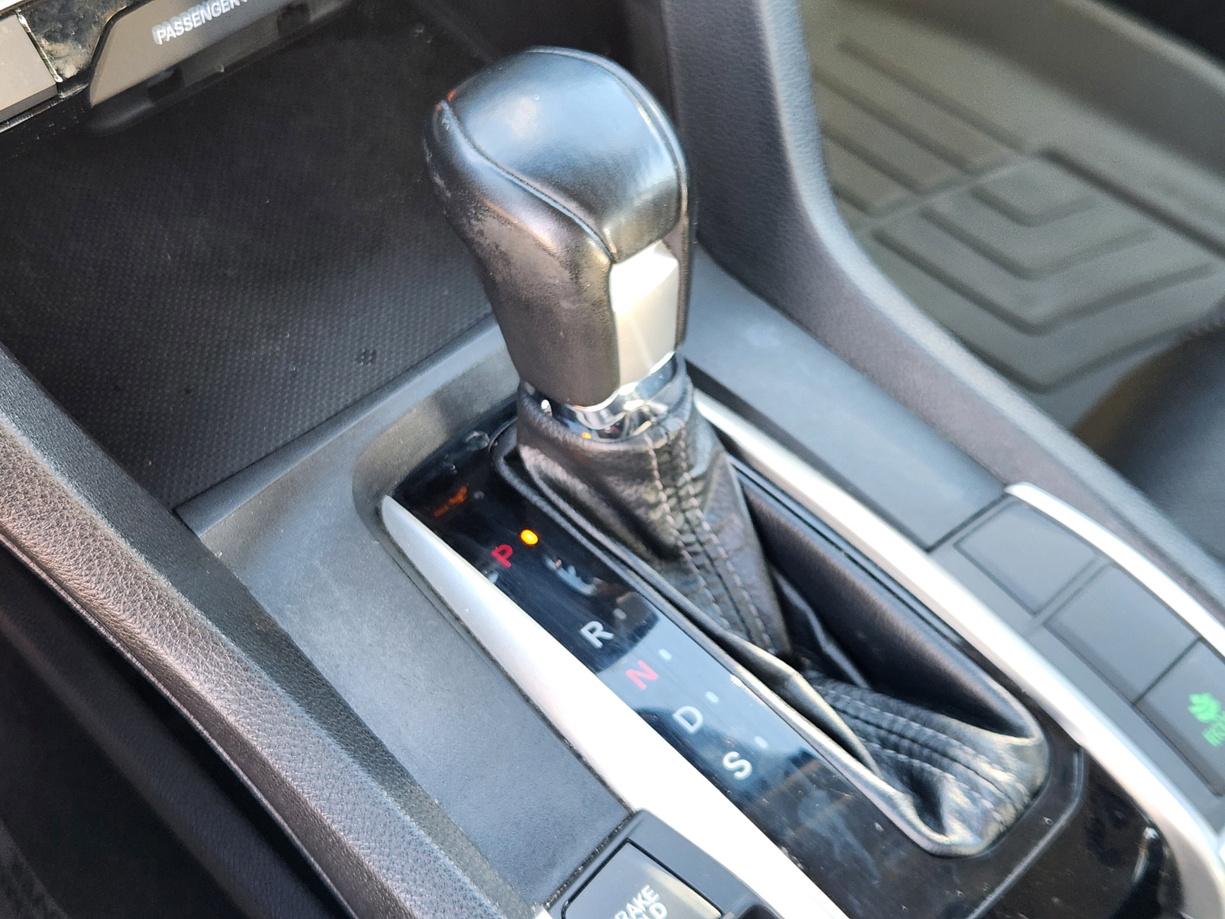 Used 2020 Honda Civic Touring image 13