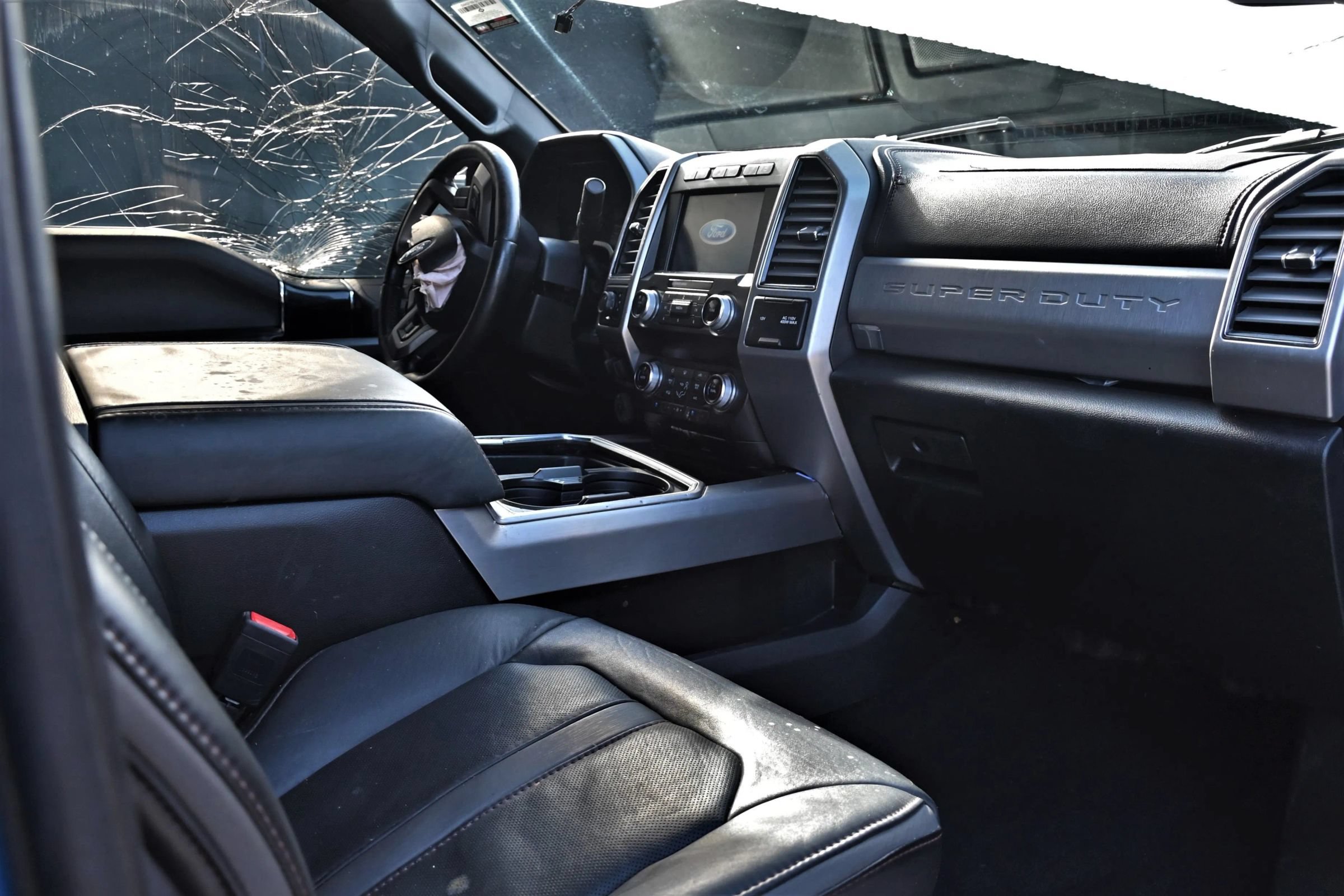 Used 2021 Ford F250 Platinum w/ Tremor Off-Road Package AWD/4WD image 11