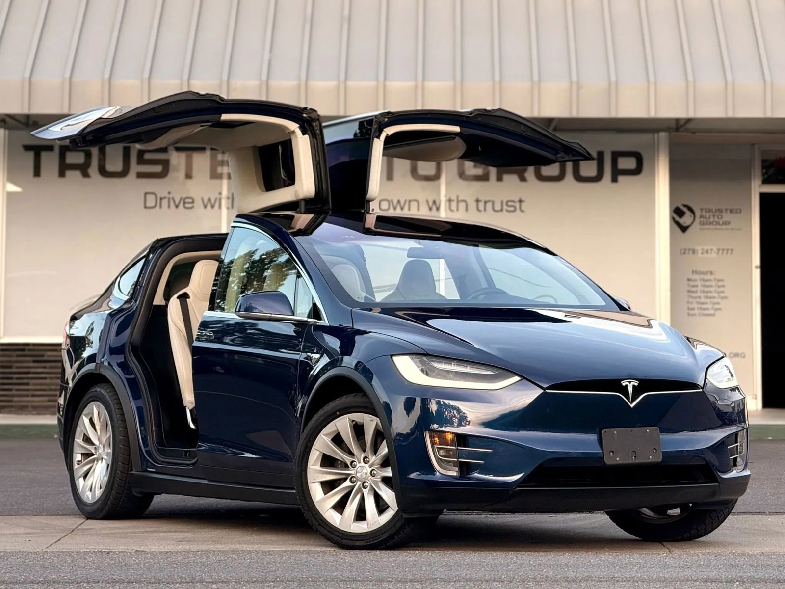 Used 2017 Tesla Model X 100D AWD/4WD image 2