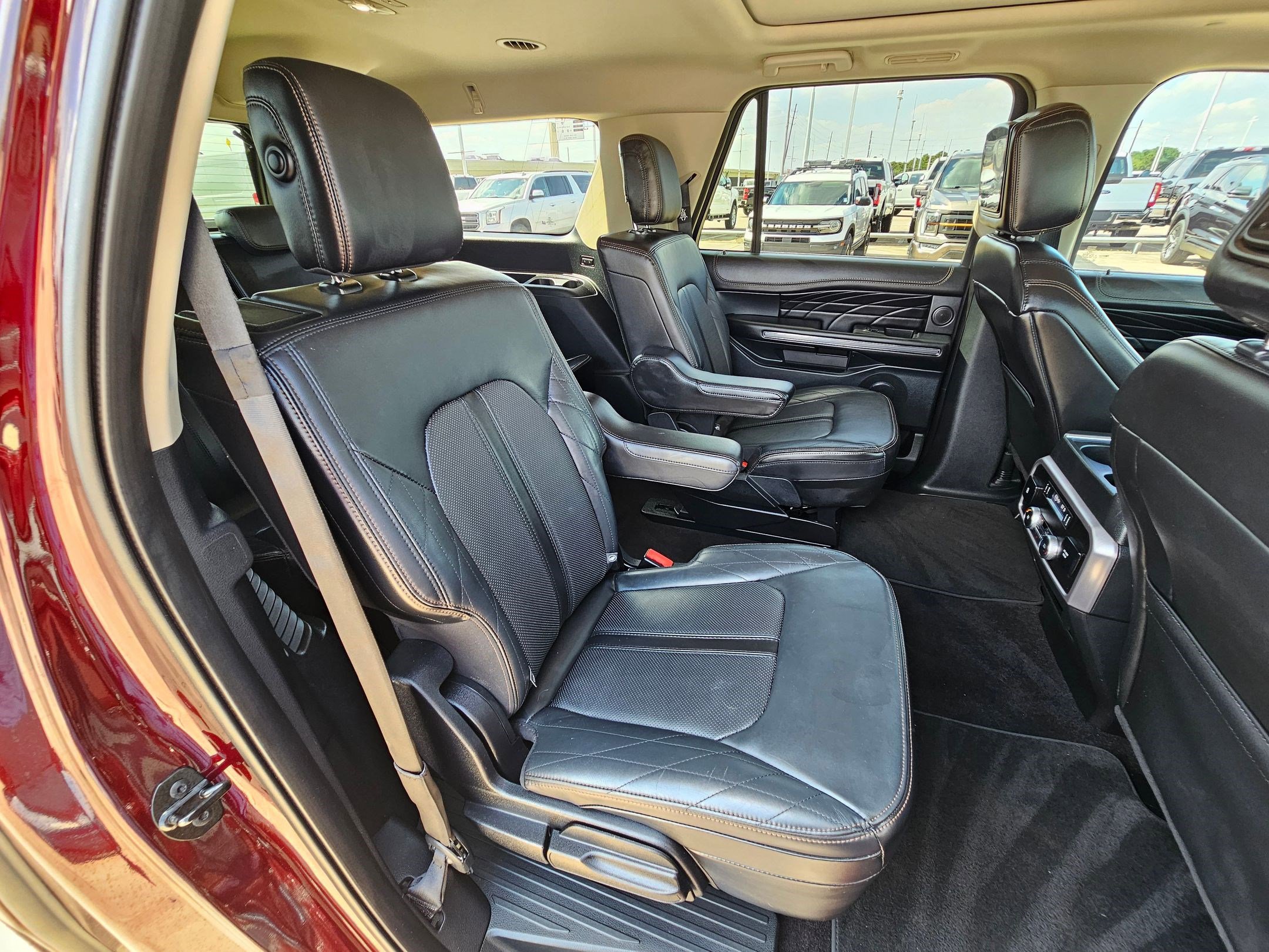 Used 2020 Ford Expedition Max Platinum RWD image 30