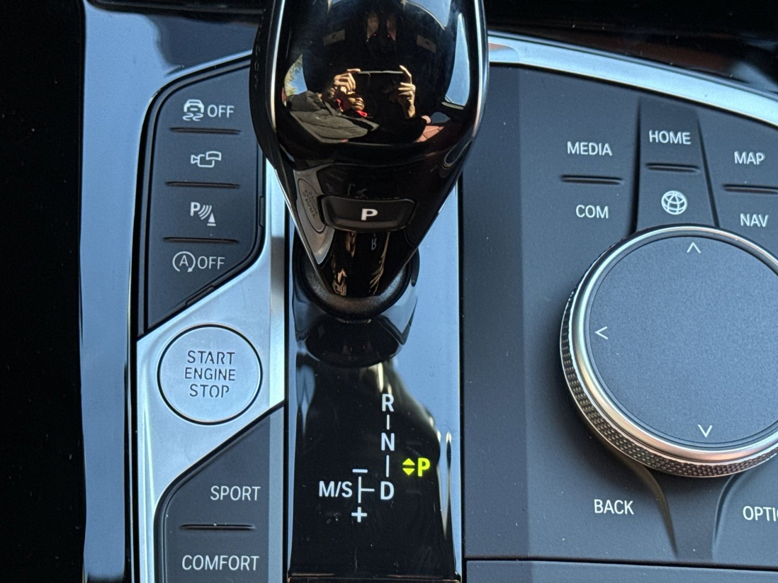 New 2025 BMW X4 xDrive30i w/ Premium Package image 23