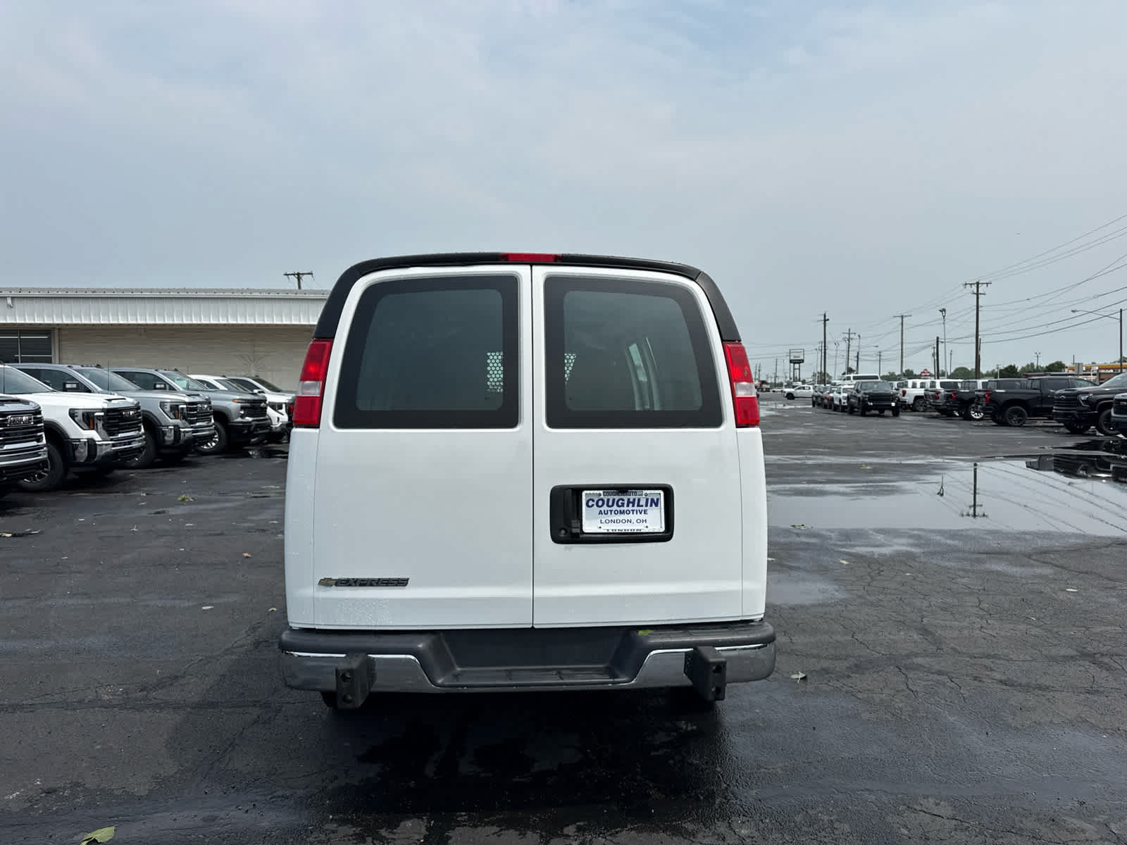 Certified 2025 Chevrolet Express 2500 w/ Driver Convenience Package RWD image 4