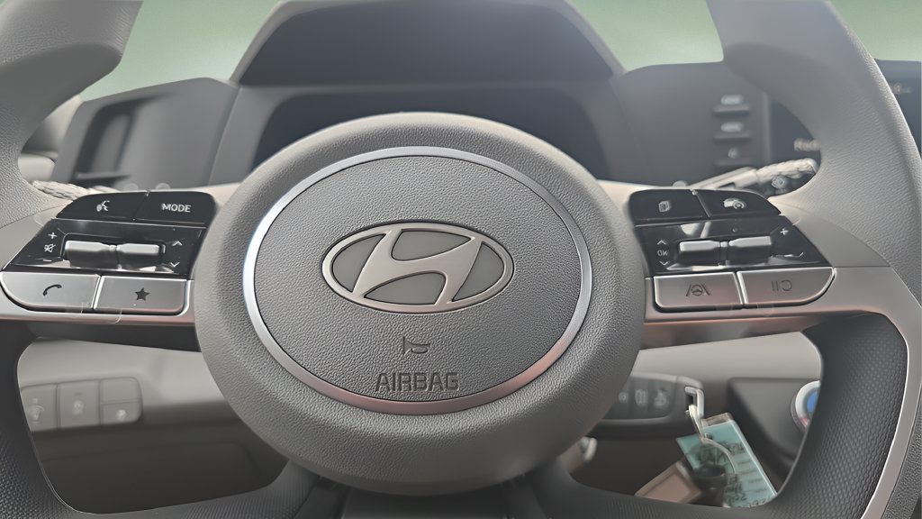 New 2026 Hyundai Elantra SE FWD image 12