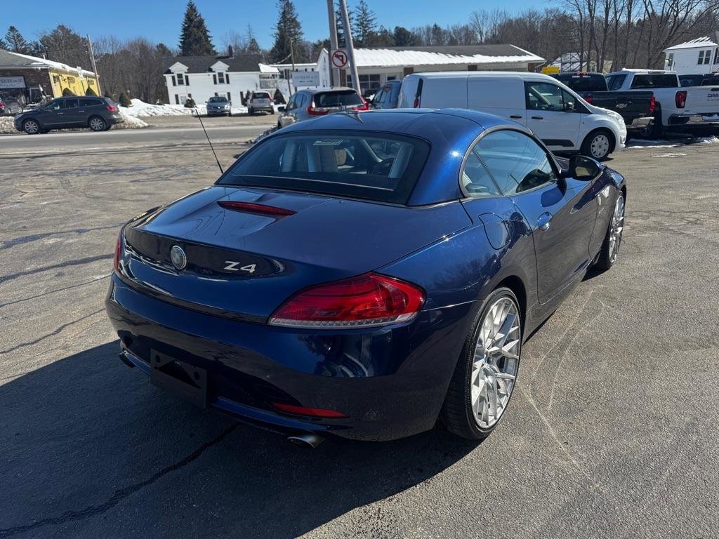 Used 2011 BMW Z4 sDrive35i image 6
