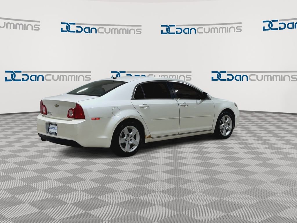 Used 2011 Chevrolet Malibu LT image 9