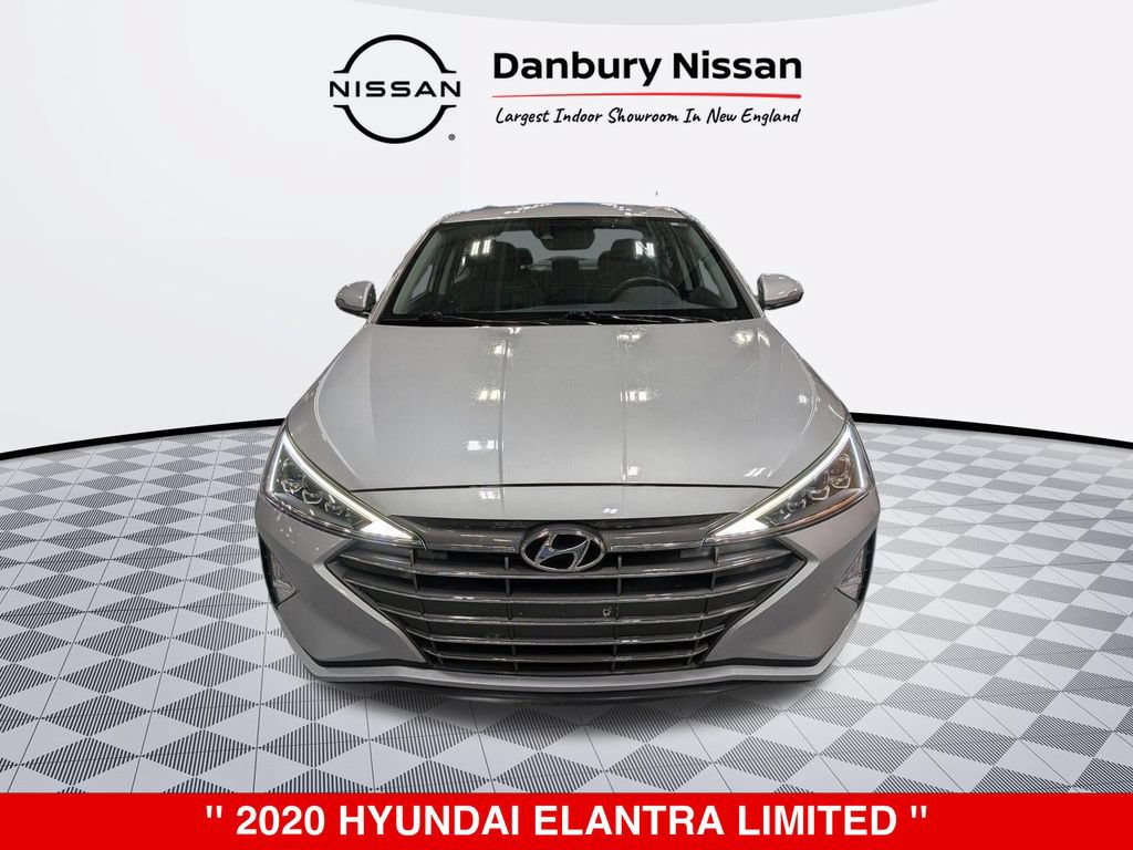 Used 2020 Hyundai Elantra Limited w/ Cargo Package (C1) FWD image 9