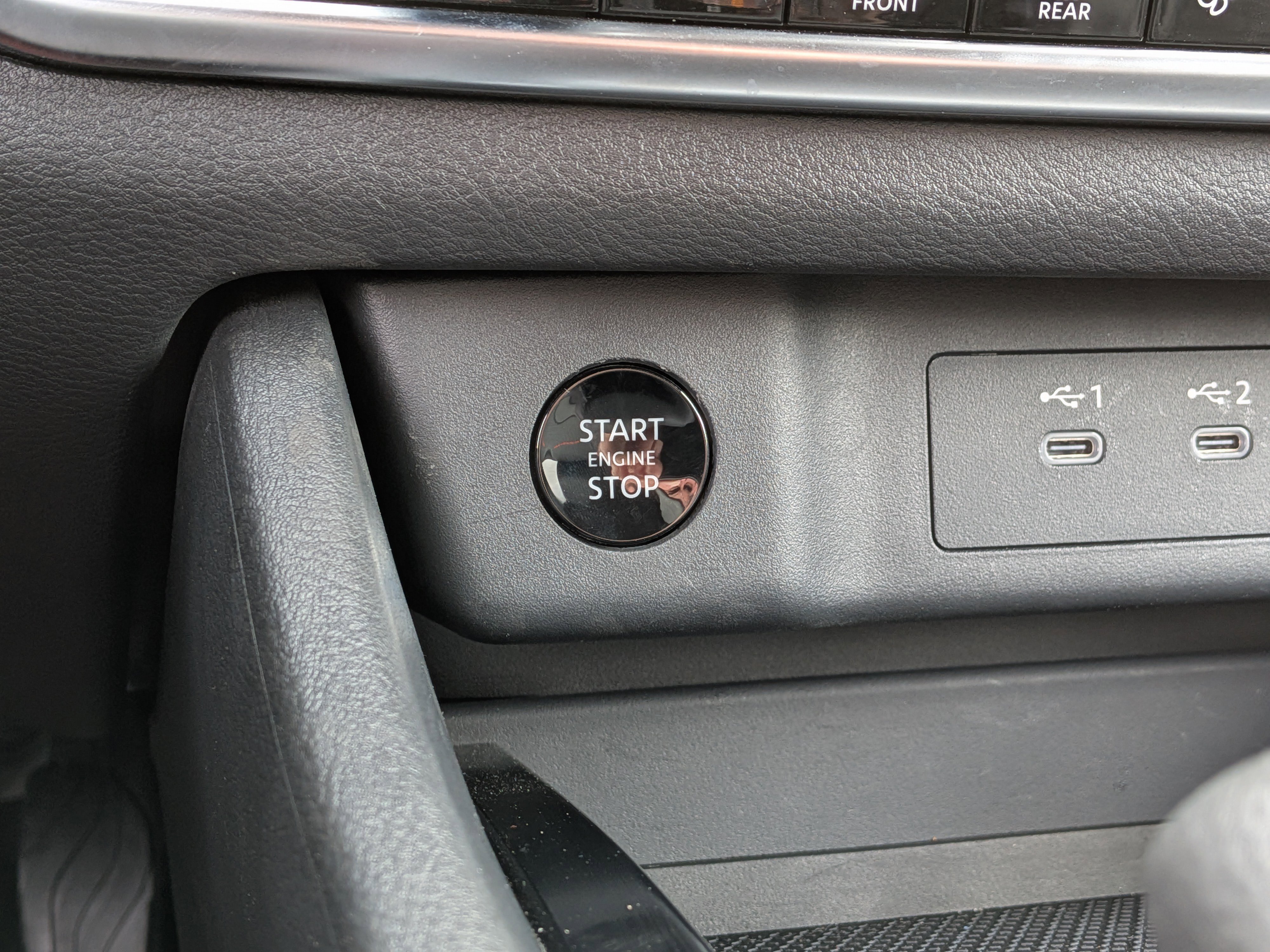 Used 2025 Nissan Rogue SV AWD/4WD image 28