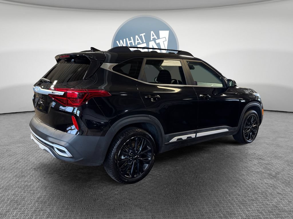 Used 2022 Kia Seltos Nightfall Edition AWD/4WD image 3