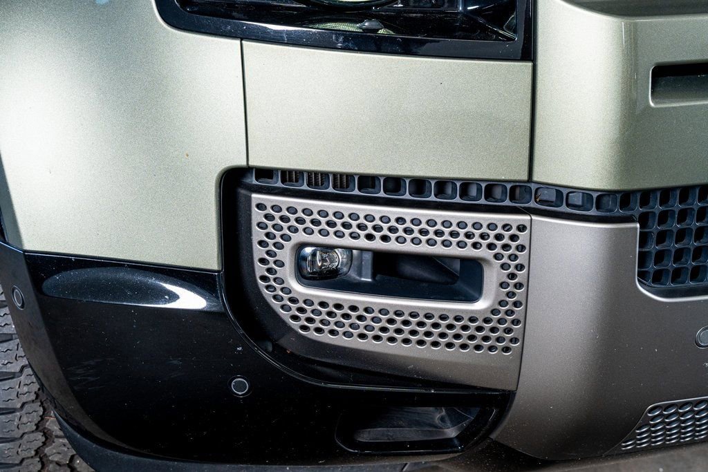 Used 2021 Land Rover Defender 110 X-Dynamic HSE image 21