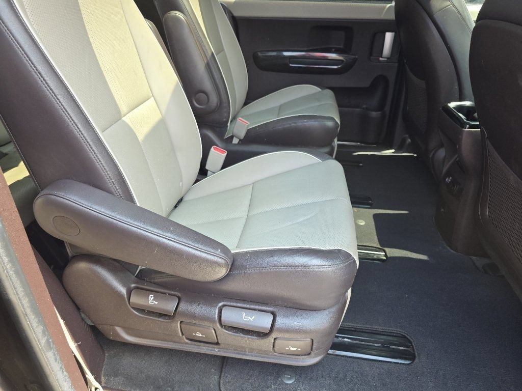Used 2018 Kia Sedona SX Limited w/ SX Limited Prestige Package FWD image 27