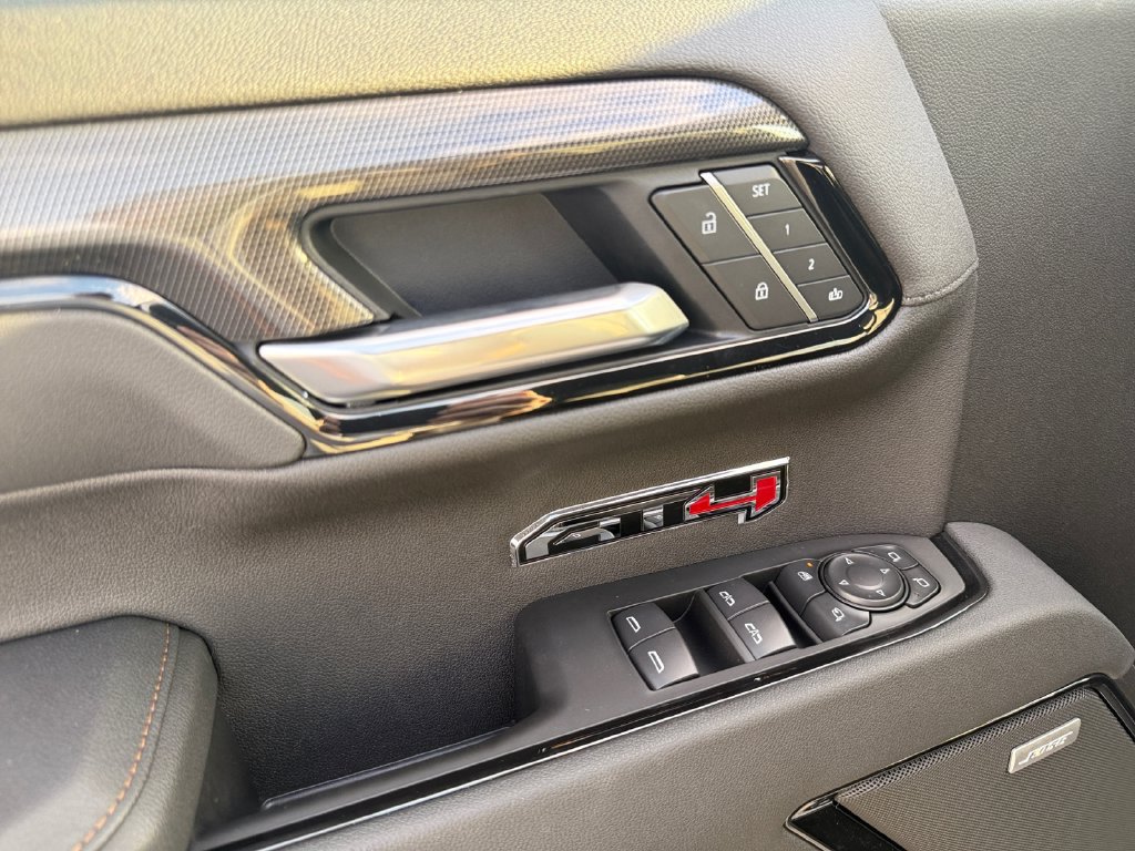 New 2026 GMC Sierra 1500 AT4 w/ AT4 Preferred Package AWD/4WD image 18