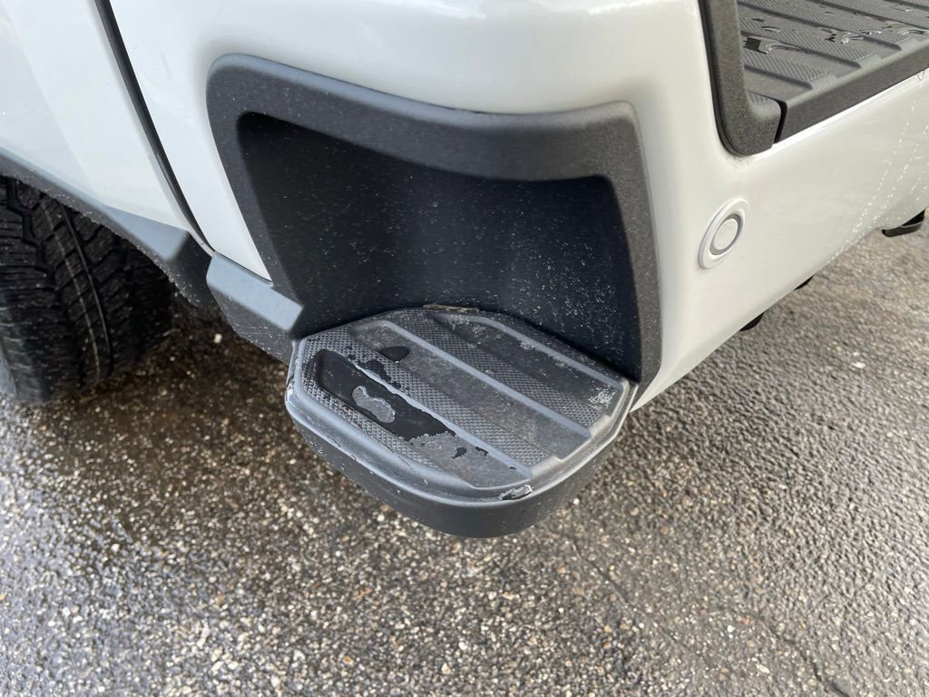 New 2026 Ford F350 Lariat w/ Black Appearance Package image 28