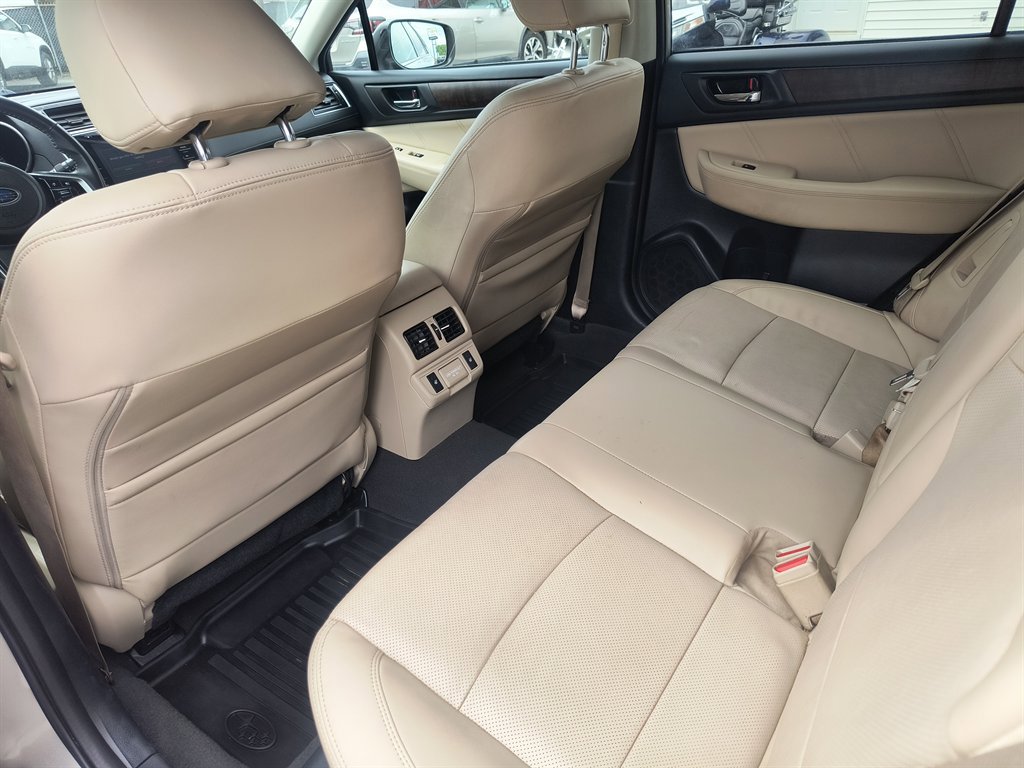 Used 2018 Subaru Outback 2.5i Limited AWD/4WD image 29