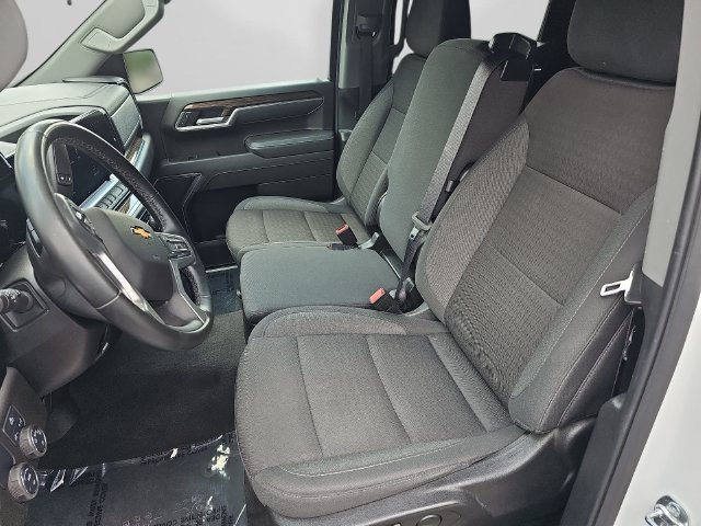 Used 2025 Chevrolet Silverado 1500 LT RWD image 12