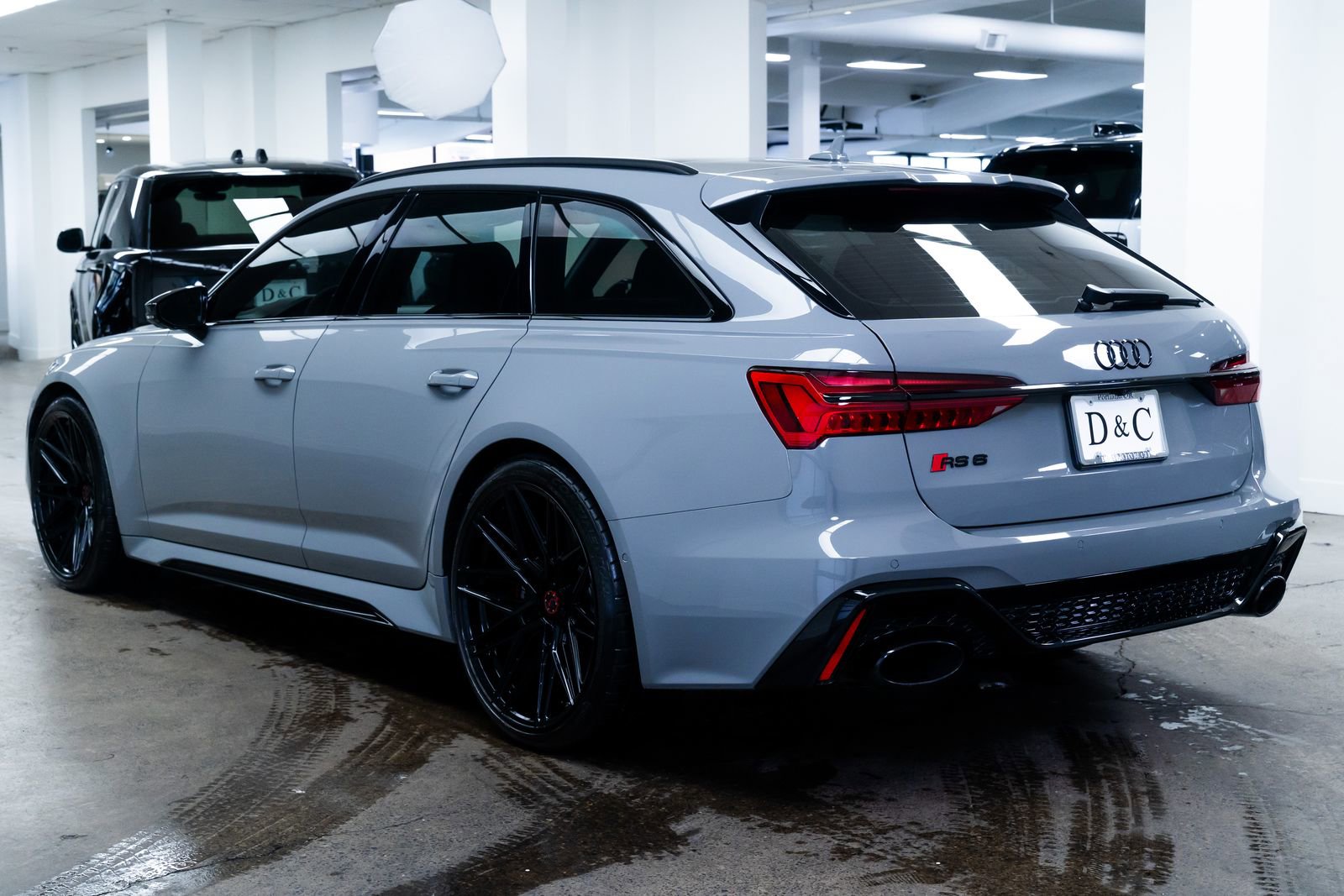 Used 2023 Audi RS 6 AWD/4WD image 4