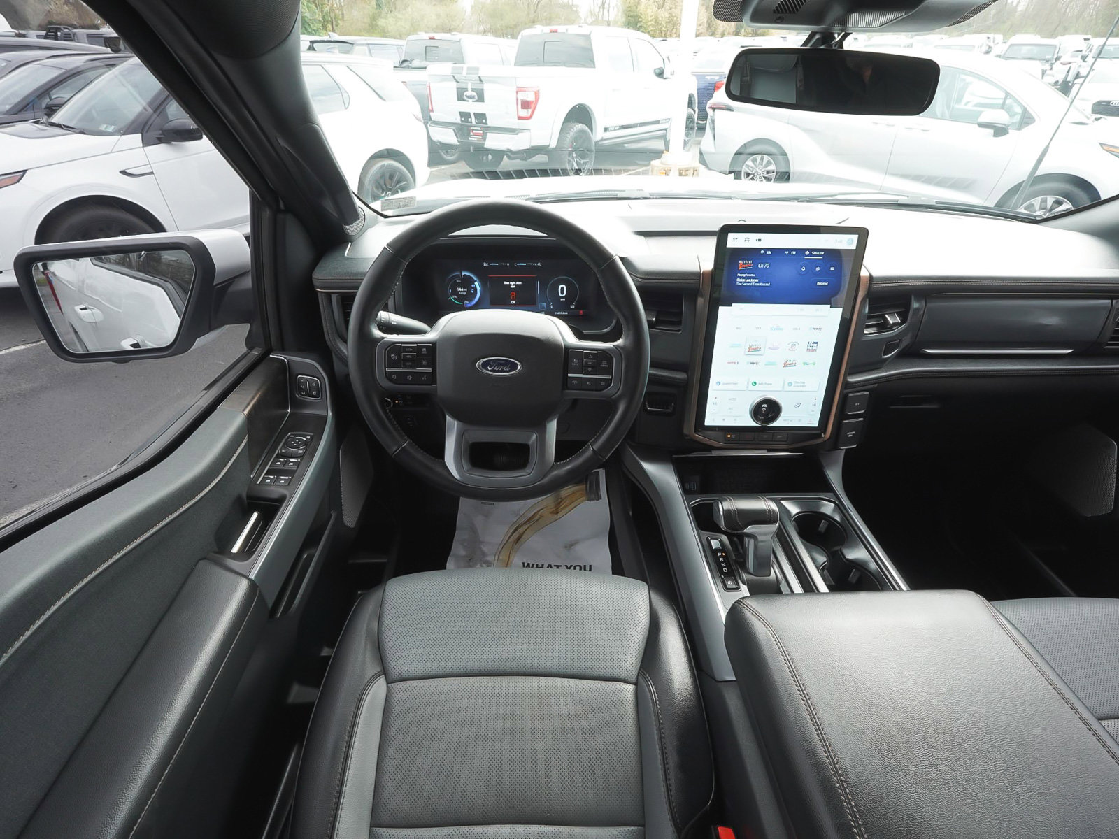 Used 2023 Ford F150 Lightning Lariat image 45