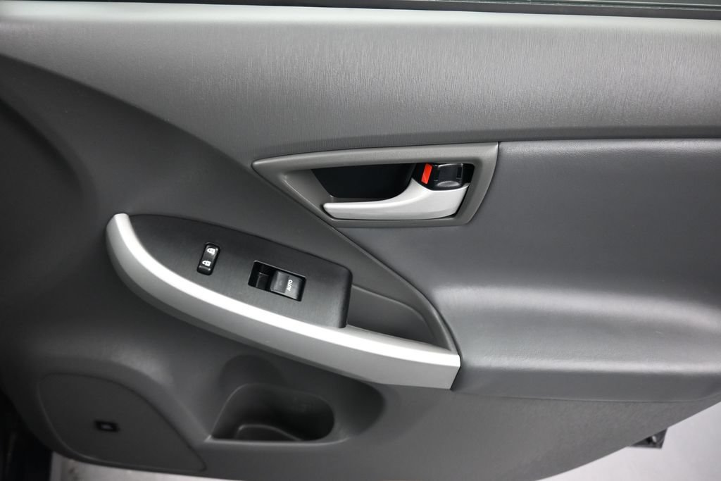 Used 2011 Toyota Prius Five w/ Advanced Technology Pkg FWD image 37