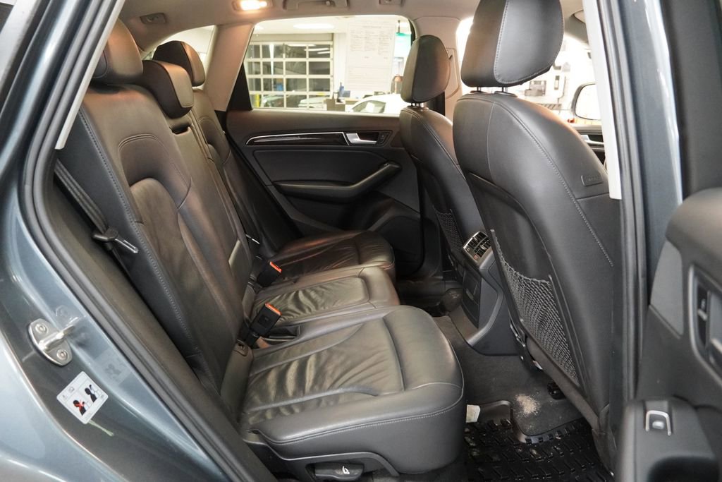 Used 2015 Audi Q5 2.0T Premium Plus w/ Technology Package image 29