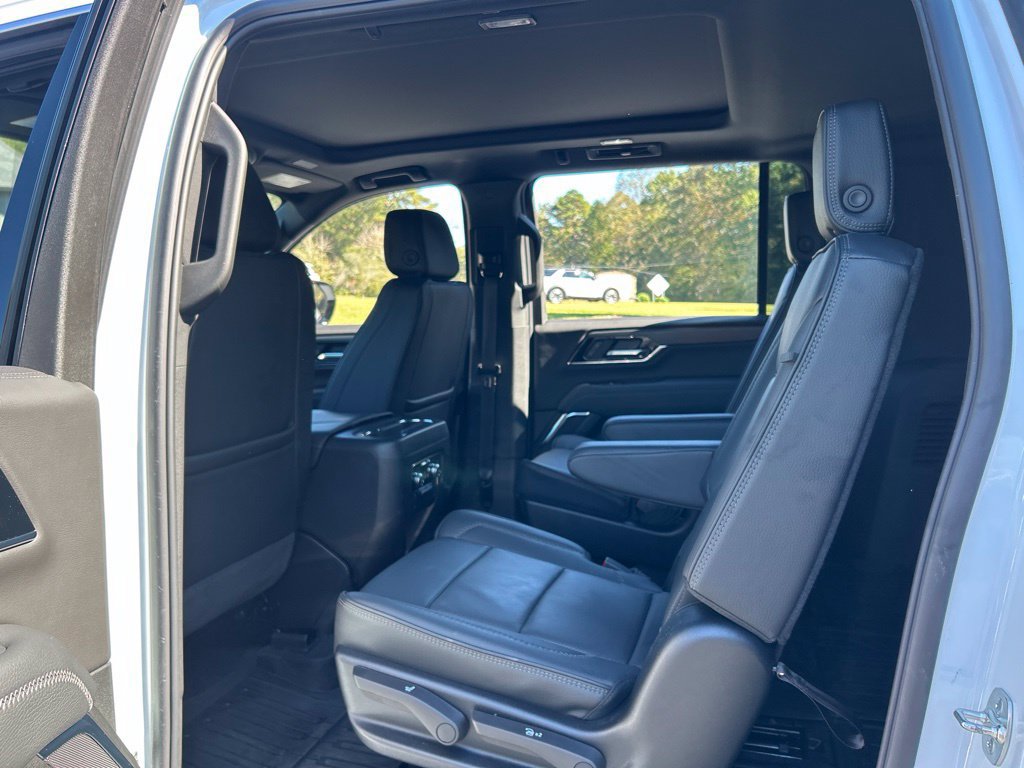 Used 2026 GMC Yukon XL Denali w/ Sun & Power Step Package AWD/4WD image 40
