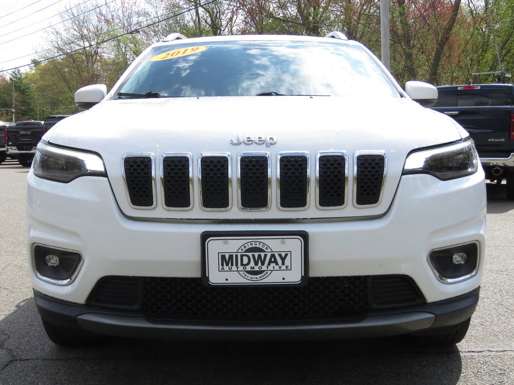 Used 2019 Jeep Cherokee Limited AWD/4WD image 2