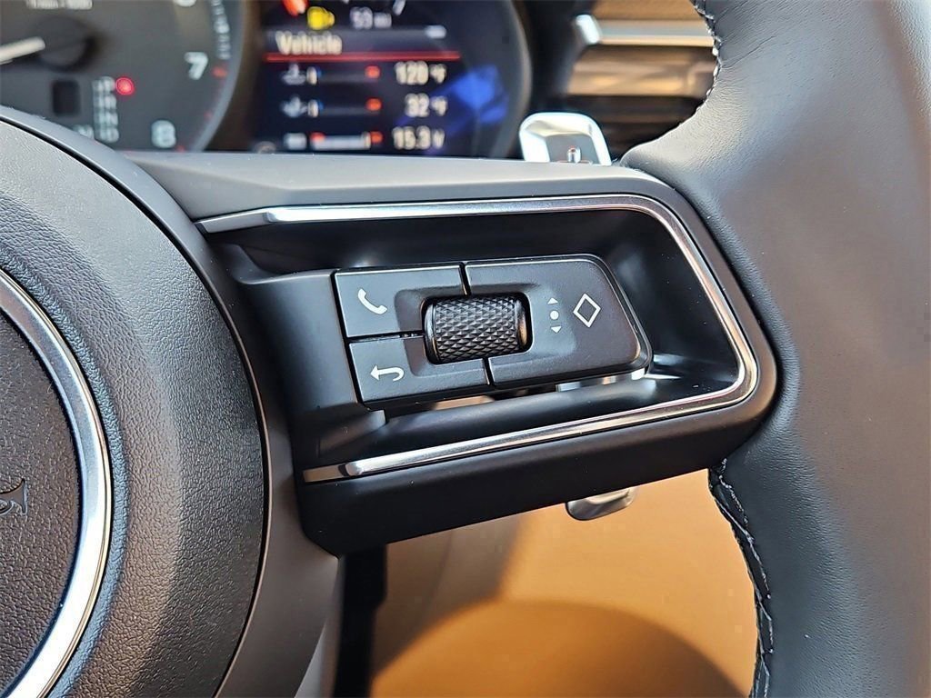 New 2026 Porsche Macan image 23