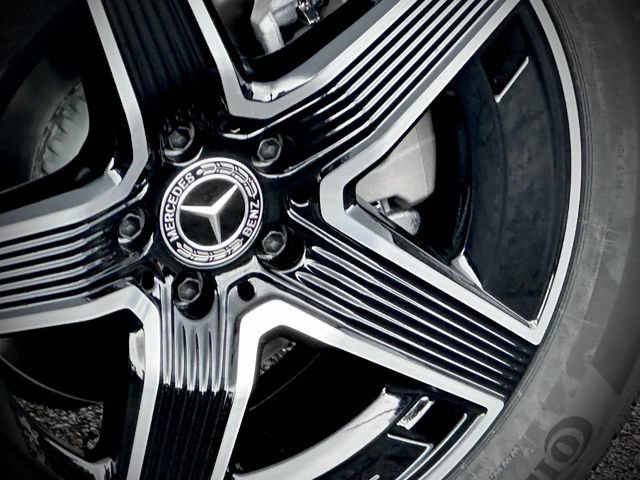 New 2026 Mercedes-Benz GLC 300 4MATIC image 10