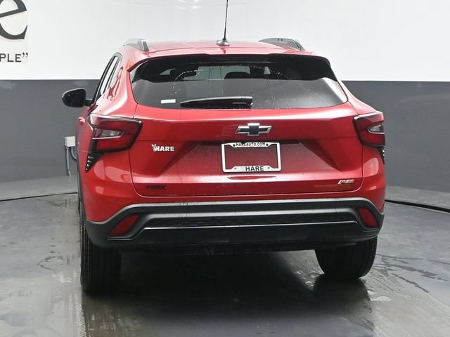 New 2026 Chevrolet Trax RS w/ Sunroof Package FWD image 13