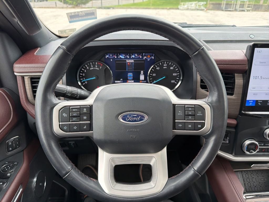 Used 2024 Ford Expedition Limited AWD/4WD image 13