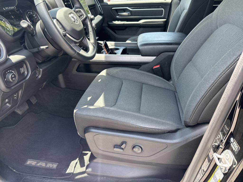 Used 2022 RAM 1500 Big Horn AWD/4WD image 9