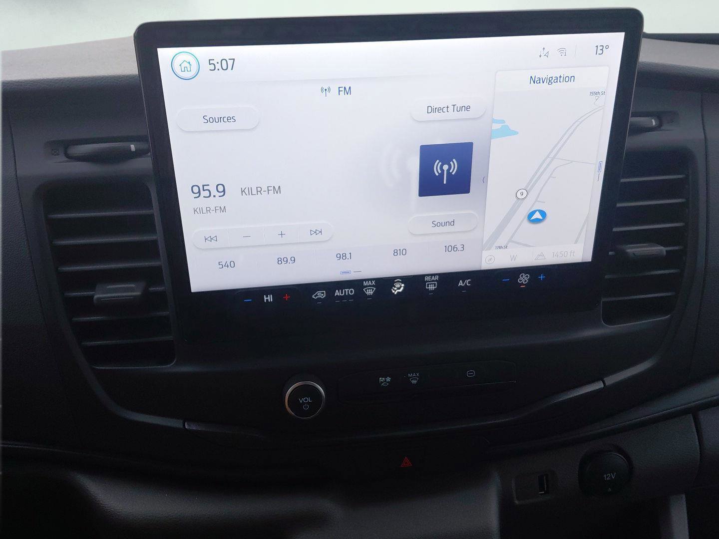 New 2023 Ford E-Transit Medium Roof image 25