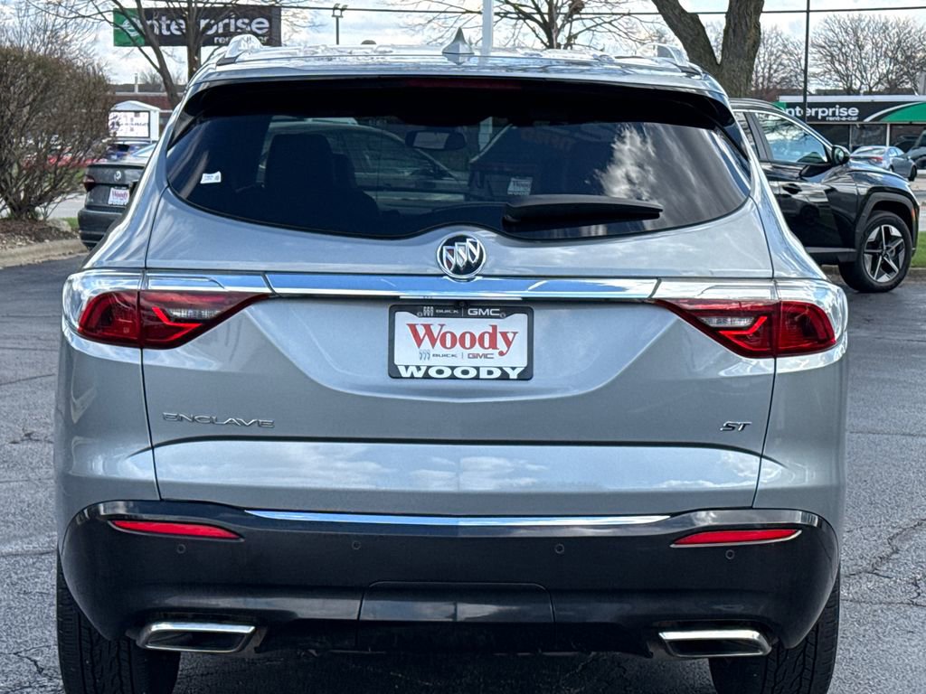 Certified 2023 Buick Enclave Essence w/ Experience Buick Package image 9