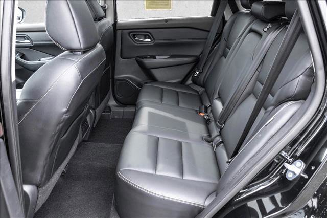 Used 2022 Nissan Rogue SL w/ SL Premium Package image 22