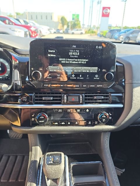 Used 2025 Nissan Pathfinder Platinum w/ Cargo Package AWD/4WD image 18