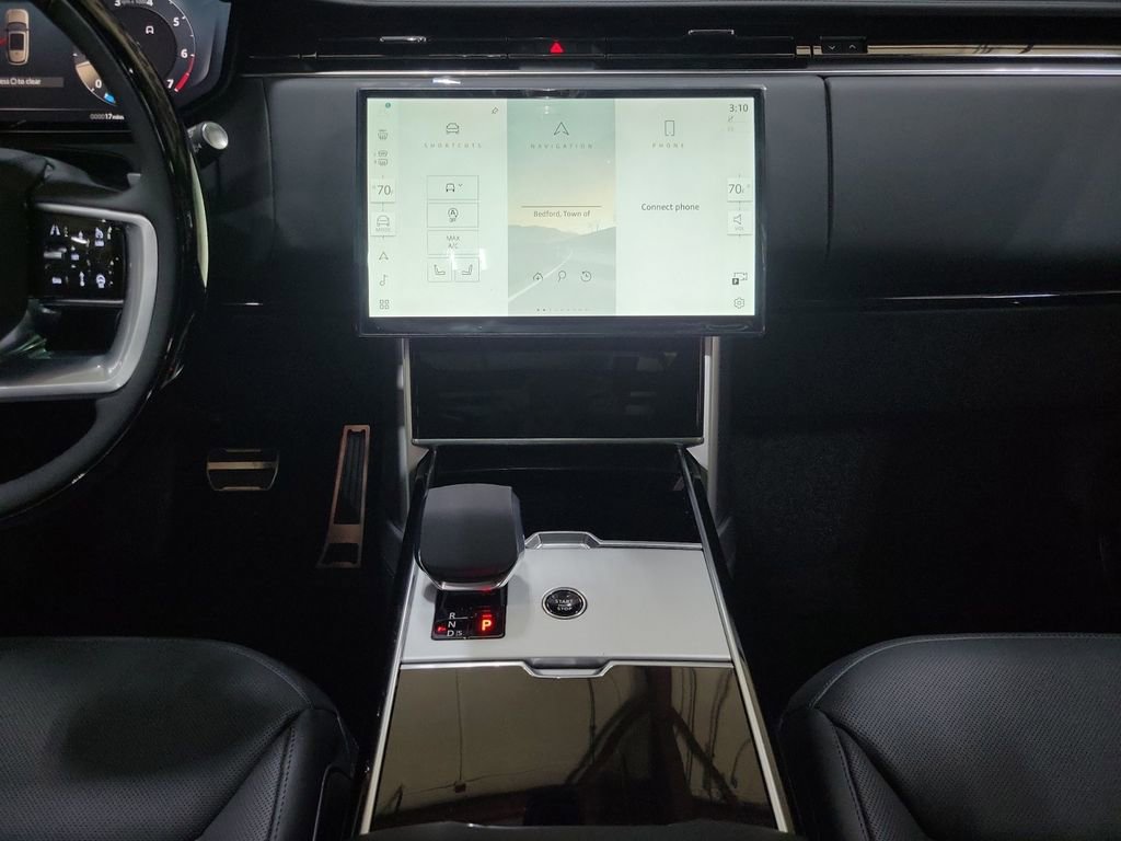 New 2026 Land Rover Range Rover SE image 26