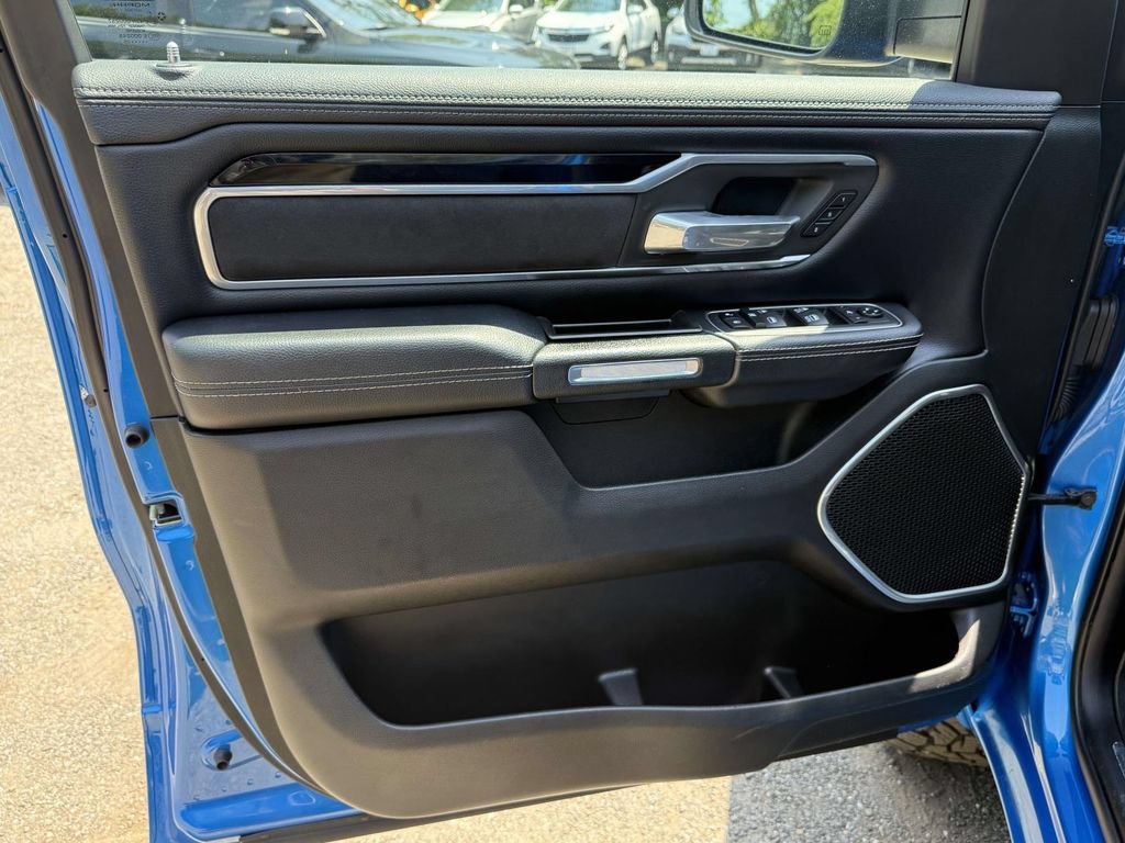 Used 2020 RAM 1500 Laramie w/ Sport Appearance Package AWD/4WD image 24
