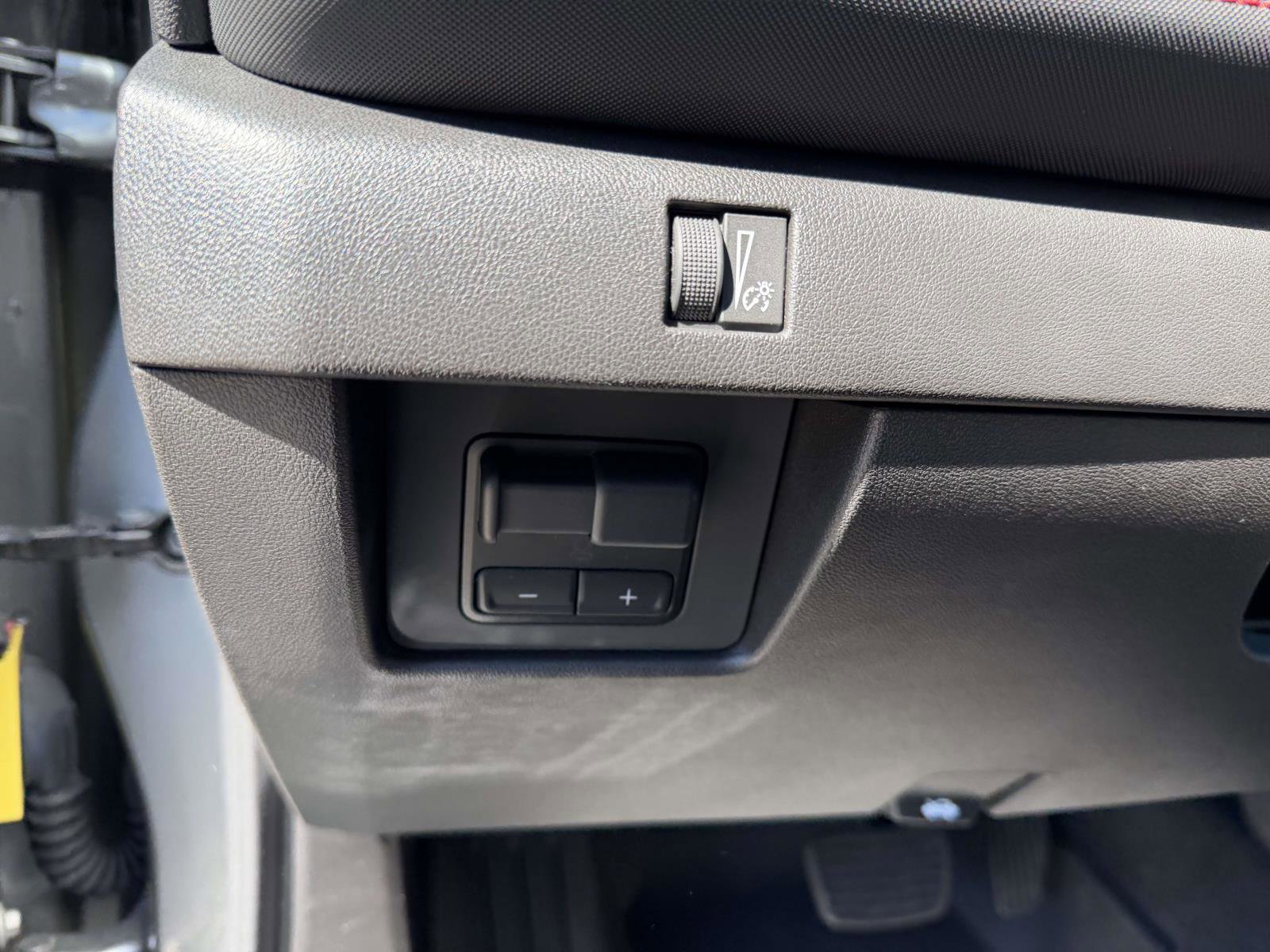 Certified 2024 Chevrolet Colorado Z71 w/ Z71 Convenience Package 2 image 19