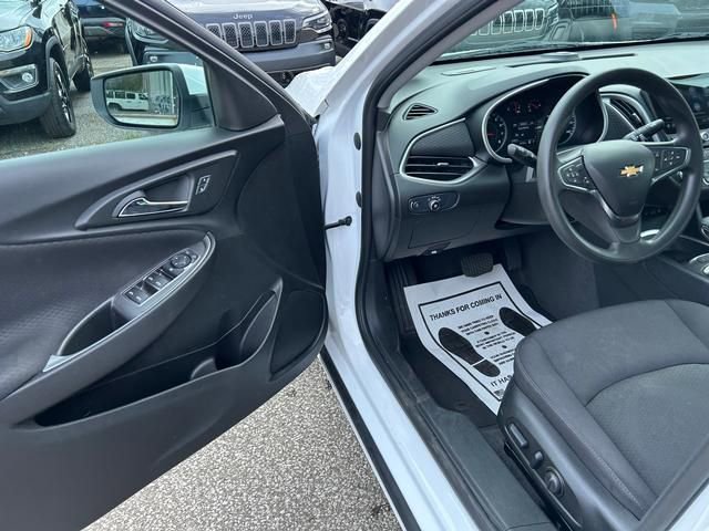 Used 2024 Chevrolet Malibu LT image 9