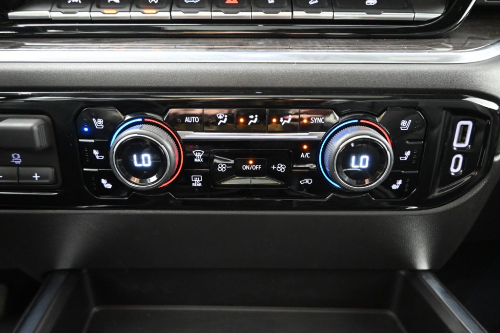 Used 2022 Chevrolet Silverado 1500 LTZ w/ Technology Package image 36