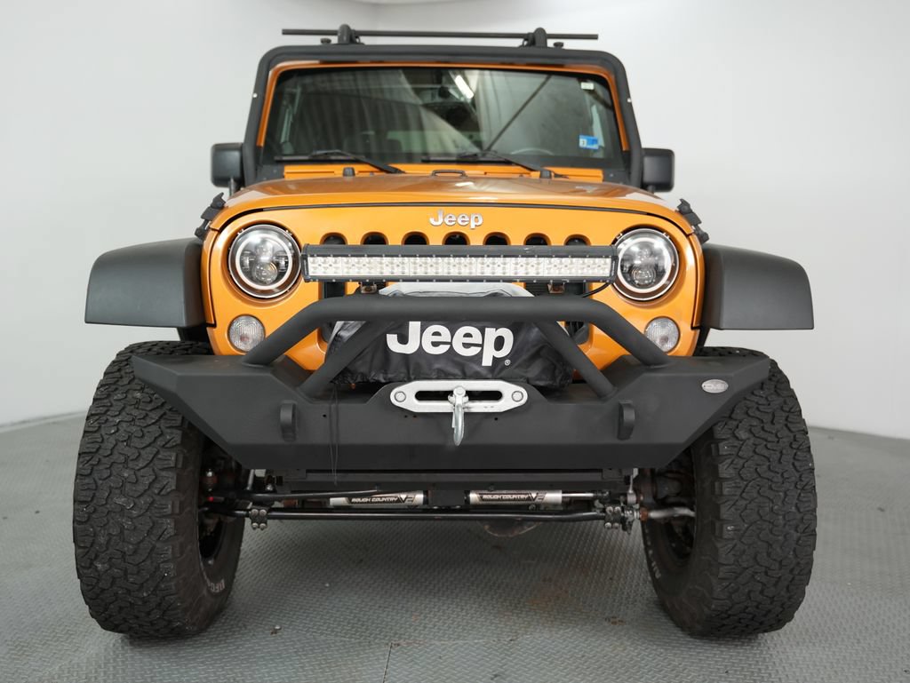 Used 2014 Jeep Wrangler Rubicon w/ Power Convenience Group AWD/4WD image 2