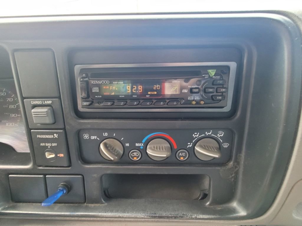 Used 1997 Chevrolet Silverado 1500 2WD Regular Cab image 10