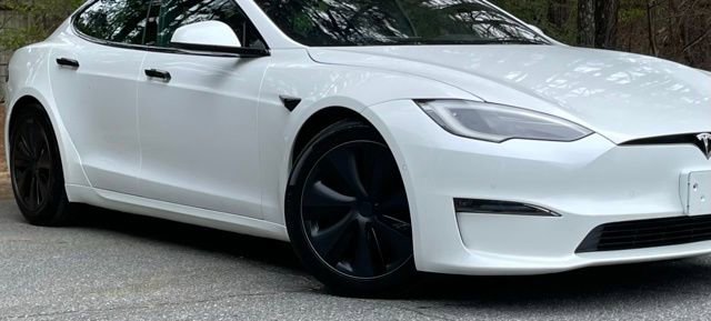 Used 2023 Tesla Model S image 10