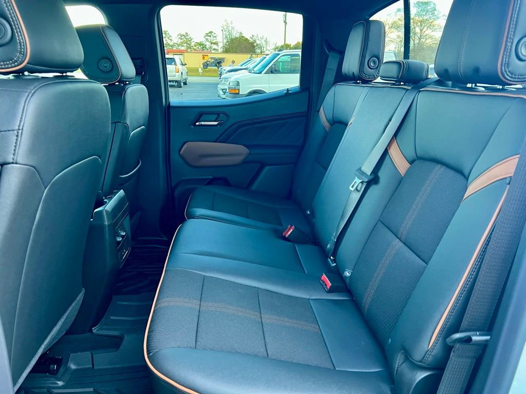 New 2026 GMC Canyon AT4 w/ LPO, Off Road Lift Package image 12