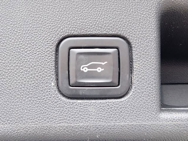 Used 2021 Chevrolet Equinox LT image 19