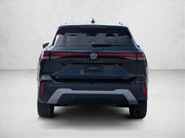 New 2026 Volkswagen Tiguan SE image 8
