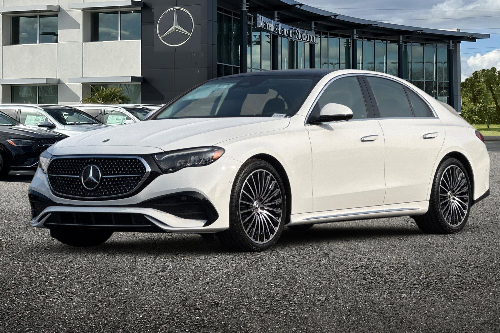 New 2026 Mercedes-Benz E 350 4MATIC Sedan image 8