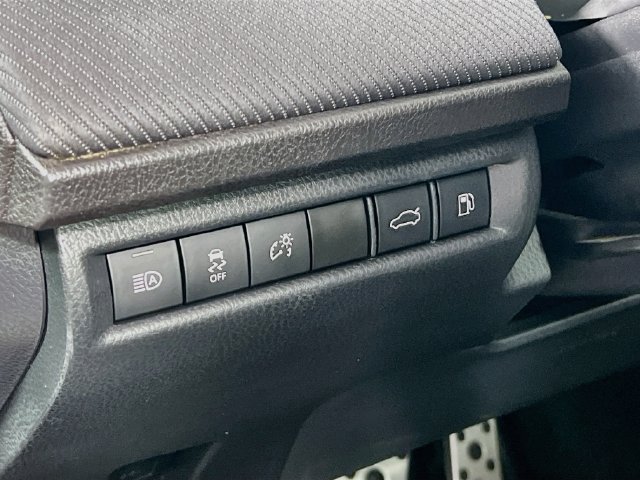 Used 2025 Toyota Camry SE FWD image 20