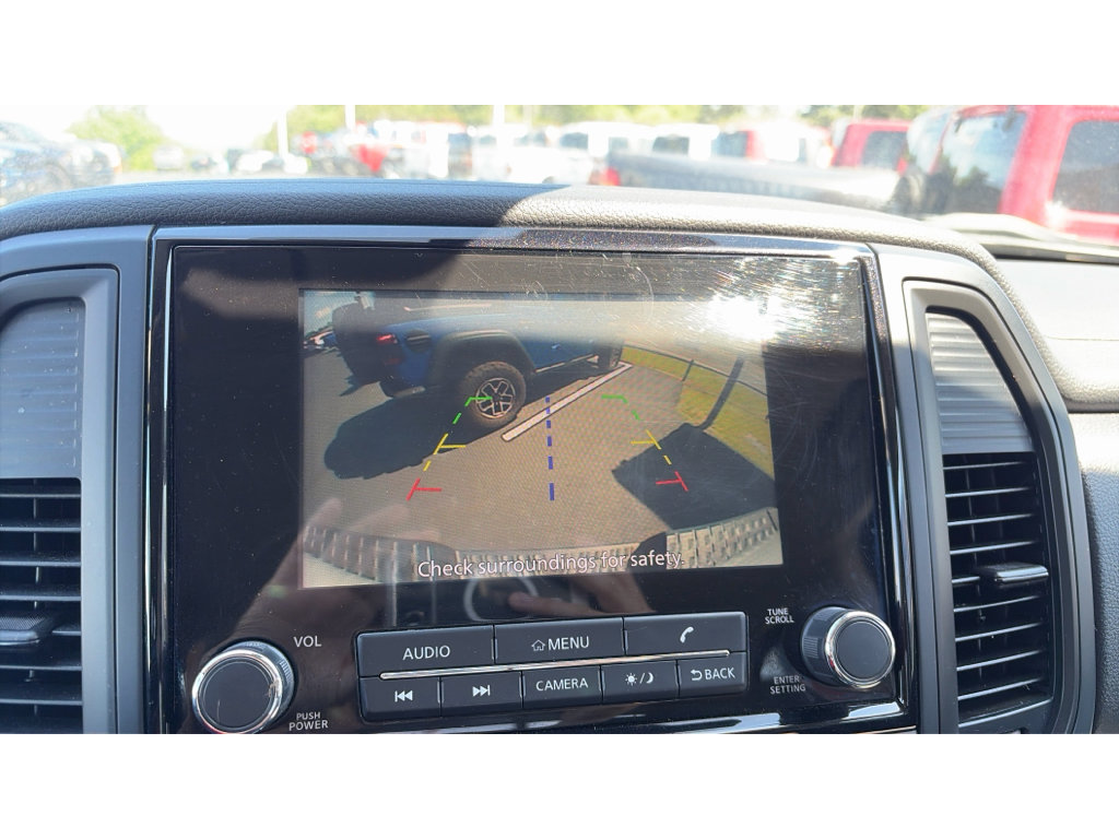 Used 2023 Nissan Titan SV AWD/4WD image 17
