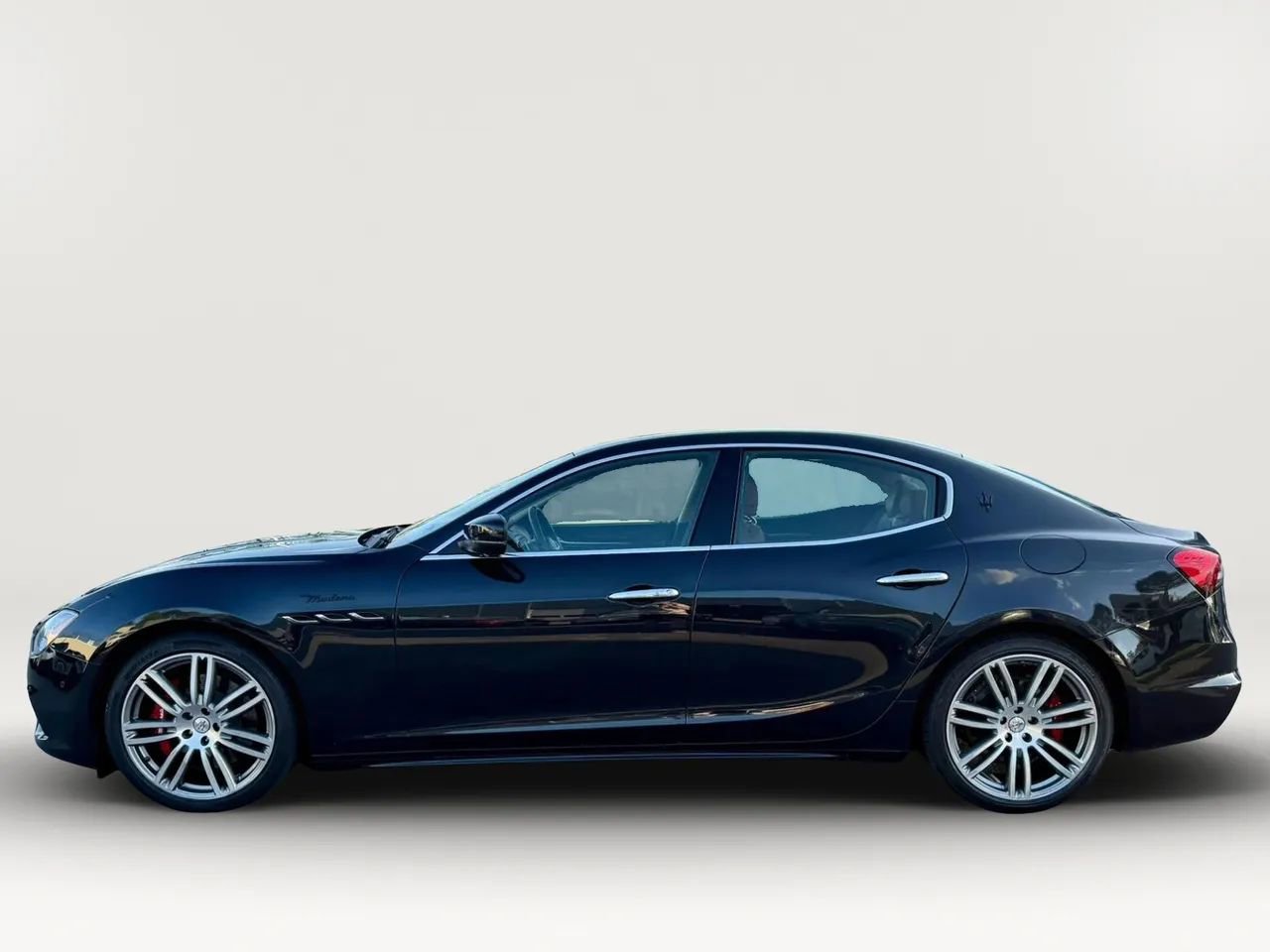 Used 2022 Maserati Ghibli Modena Q4 AWD/4WD image 4