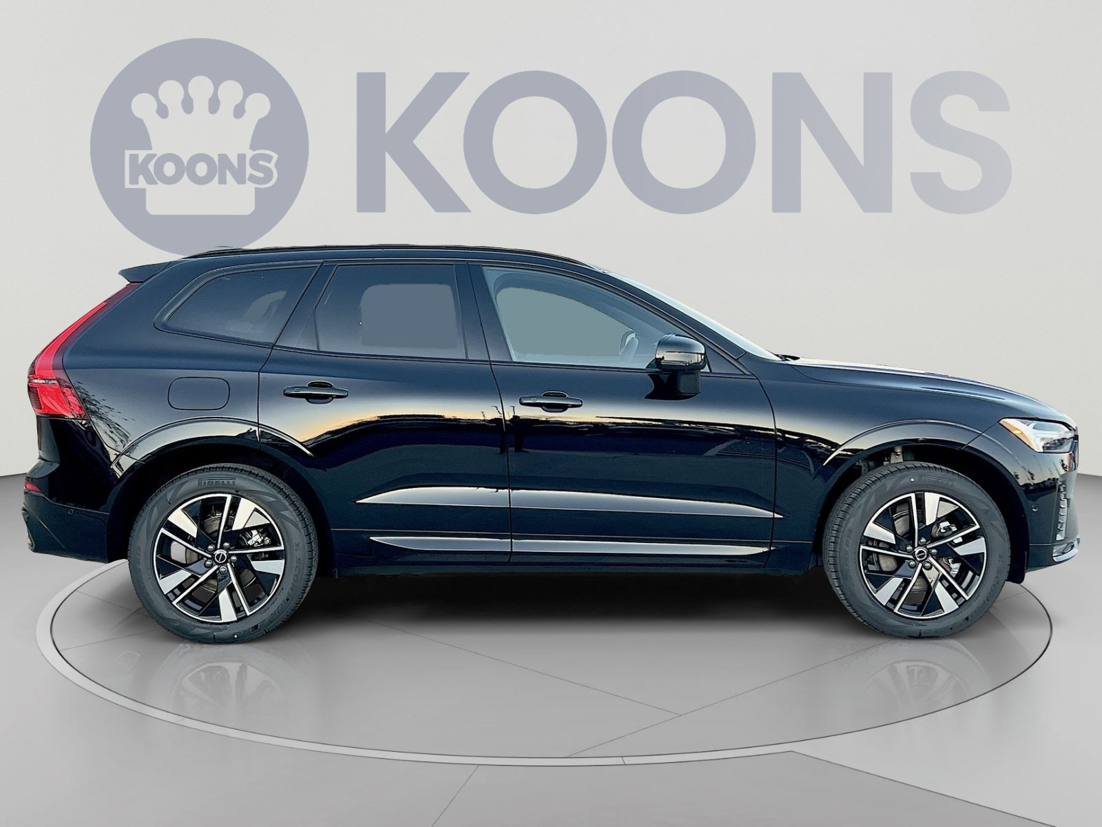 New 2026 Volvo XC60 B5 Plus w/ Protection Package Premier AWD/4WD image 17